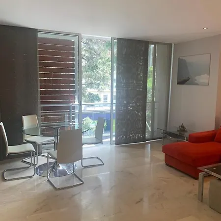 Las Ramblas Apartman *